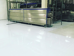 Образец выполненного наливного пола в цехе Готовый наливной полимерный пол для цеха